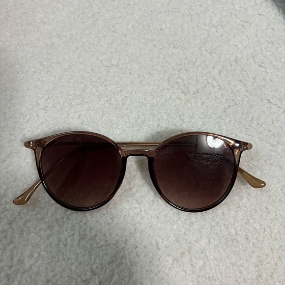 Accessories - Brown Sunglasses